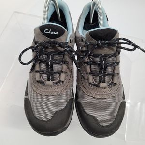 Clarks Outdoor Women's Size 9.5 M GoreTex Gray Blue Athletic Hiking Shoes